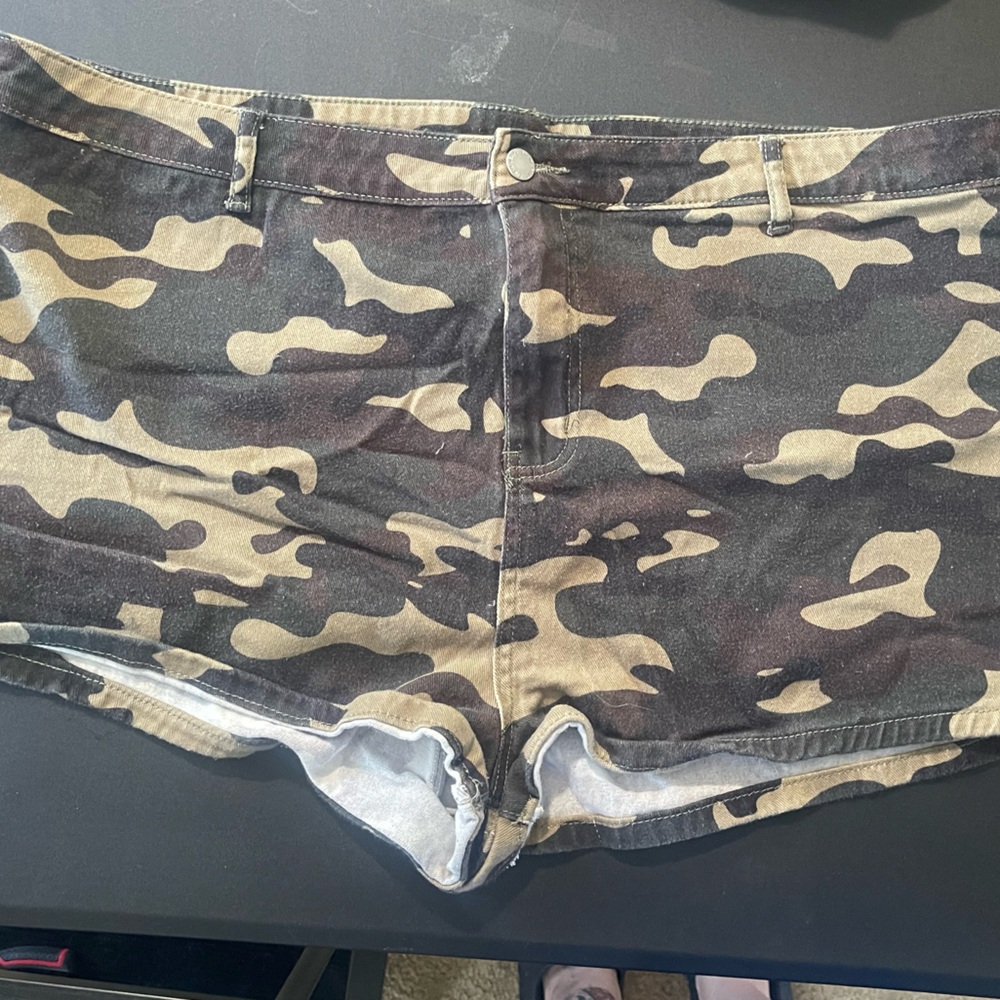 Camouflage Print Shorts